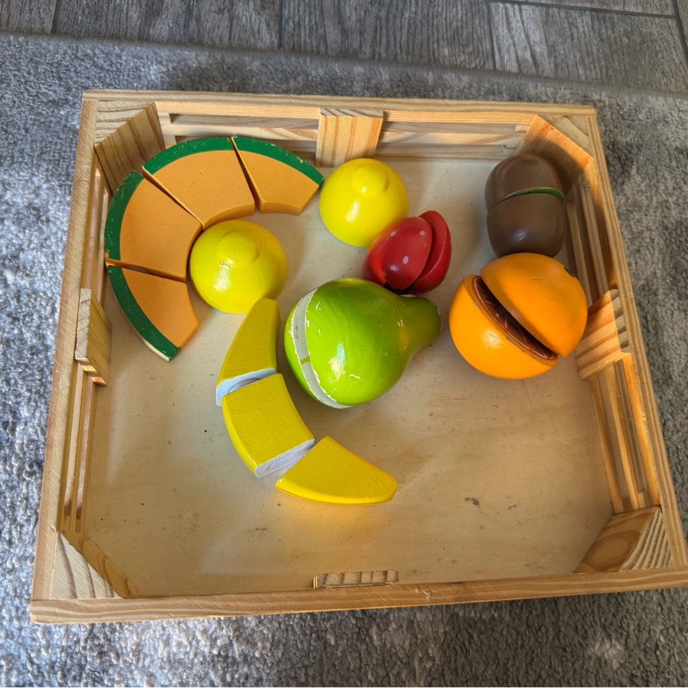 Melissa & Doug Wooden Cutting Fruit Set